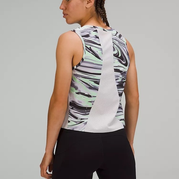 (A8) Lululemon Swift Ventilated Running Tank Top, Size 4, NWT - Picture 4 of 11